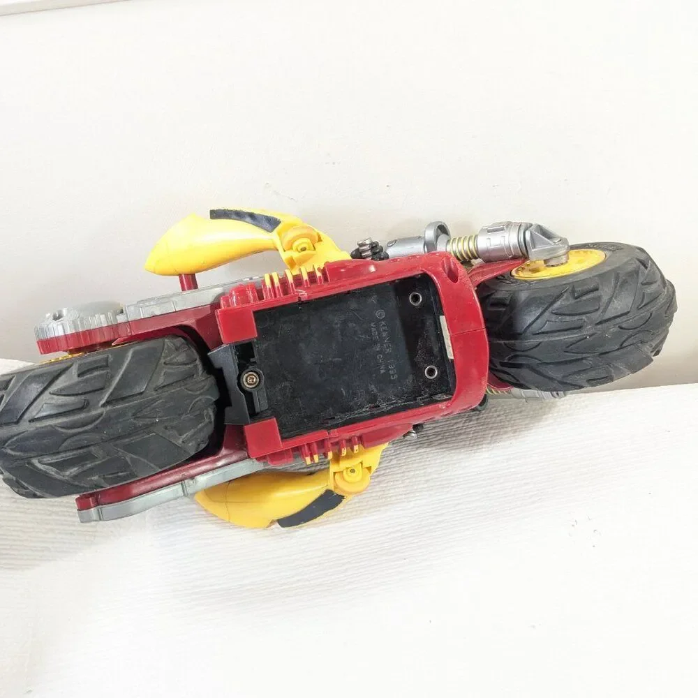 Vintage Kenner Ricochet stunt cycle motorcyle RC CAR XRC red yellow FOR PARTS‎